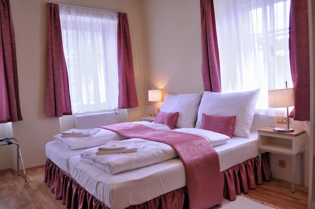 Penzion Lipa Krásná Lípa Bagian luar foto