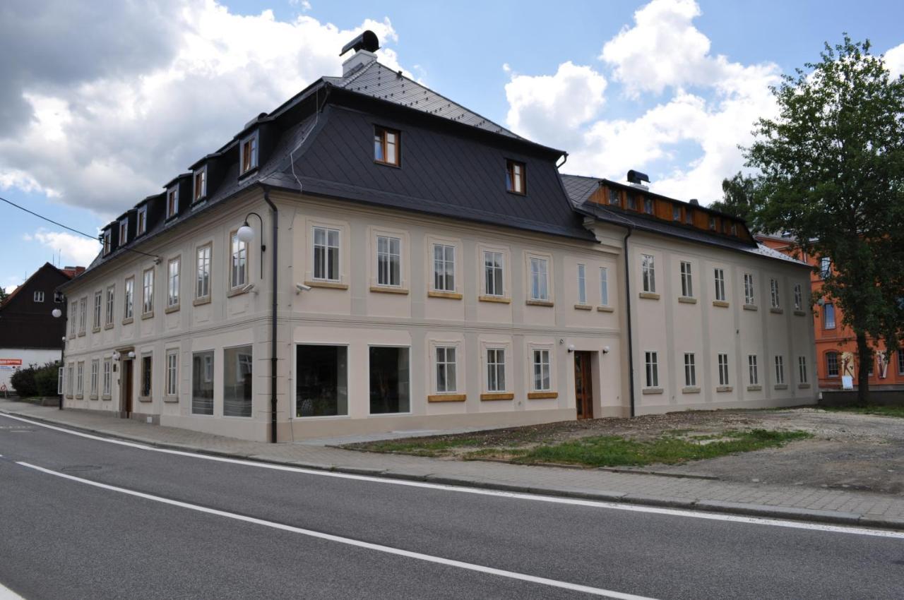 Penzion Lipa Krásná Lípa Bagian luar foto