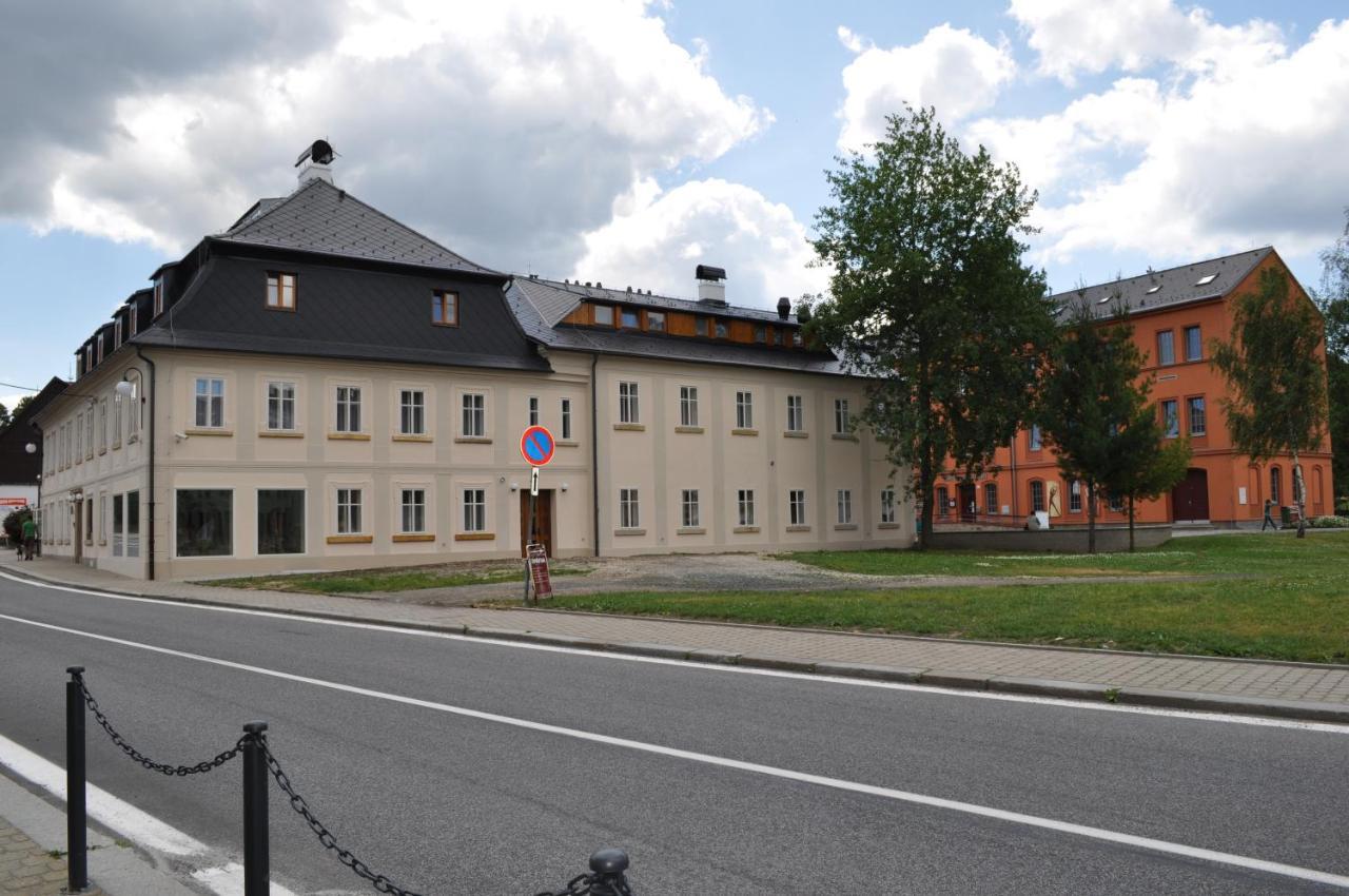 Penzion Lipa Krásná Lípa Bagian luar foto